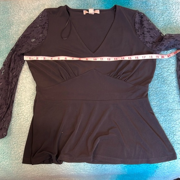 🔥Michael Kors Elegant Black Lace Sleeve Top🔥 - Picture 7 of 7